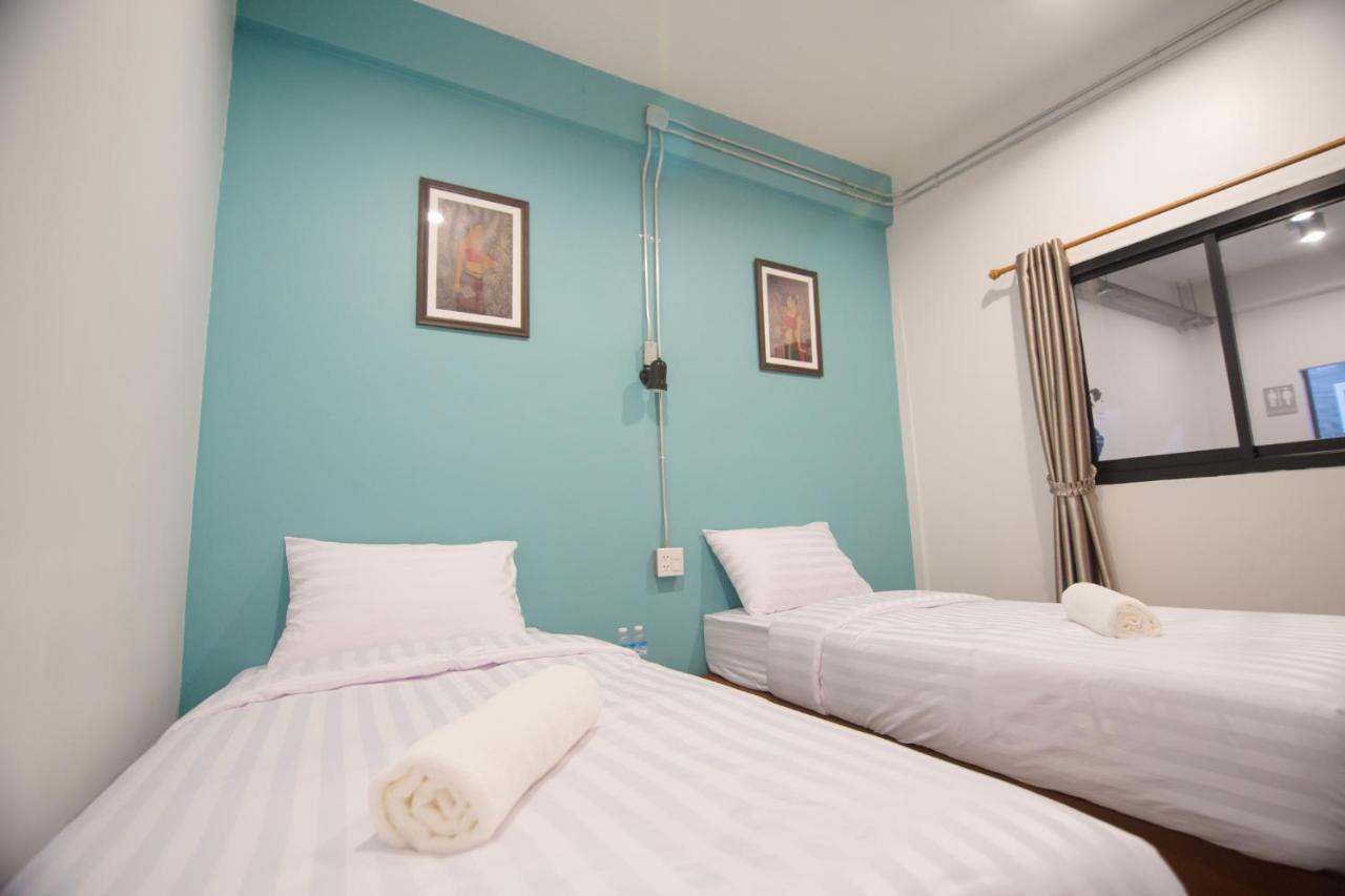 Suree House Hostel