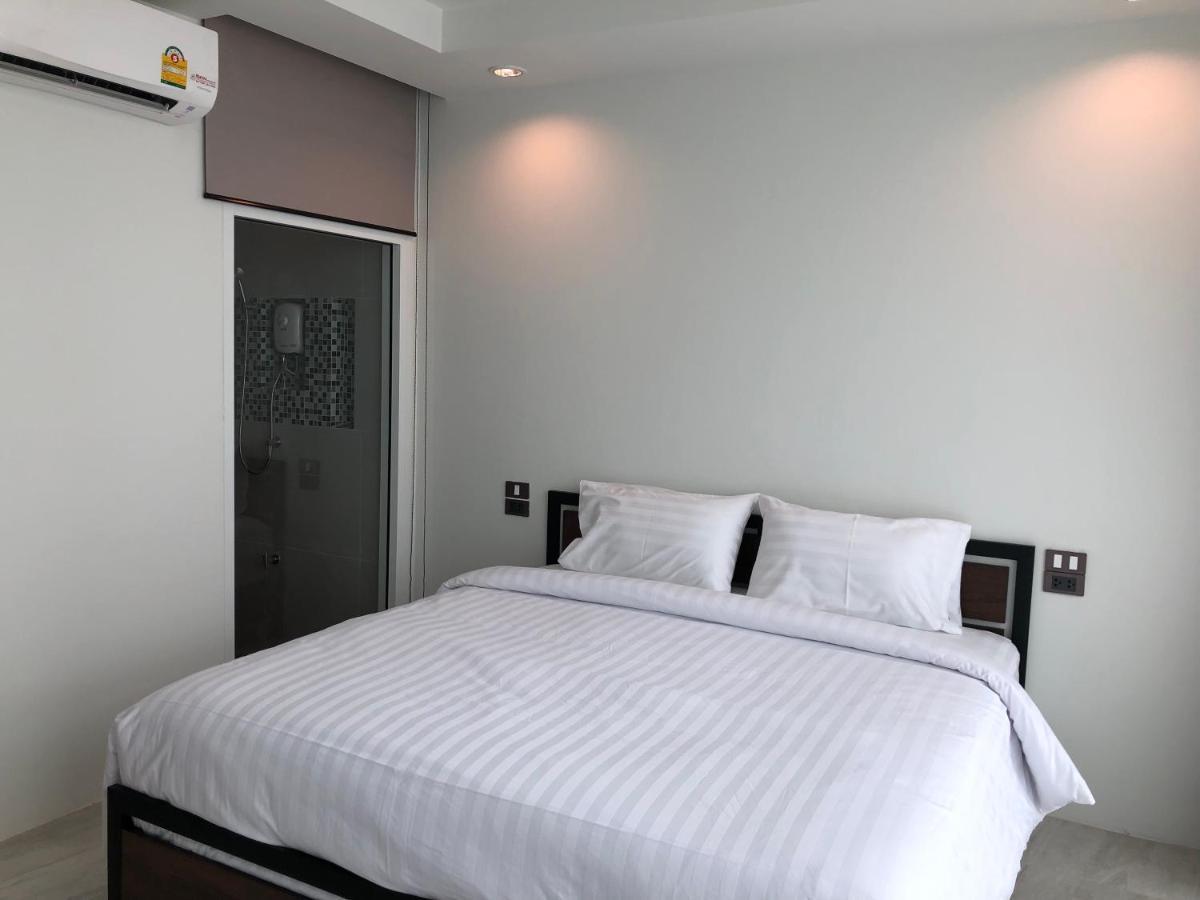 Richmond Hotel 4*