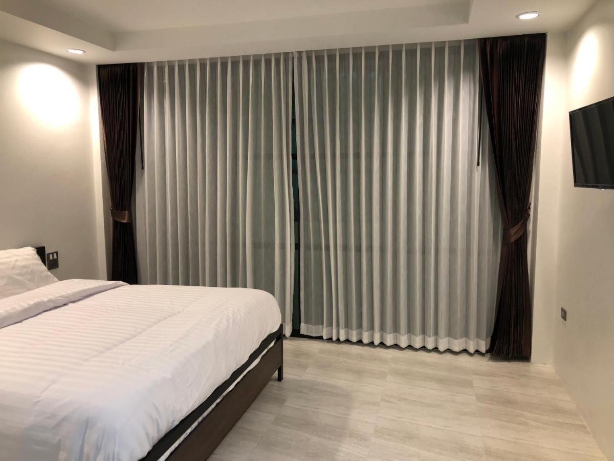 Richmond Hotel 4*