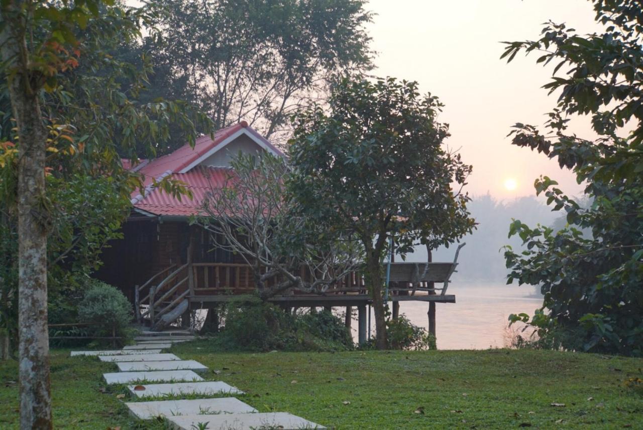 Baanrai Khunya บ้านไร่คุณย่า Resort