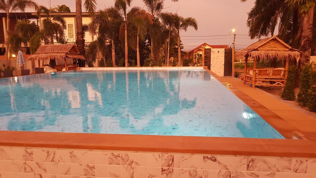Resort Thip Siam Village
