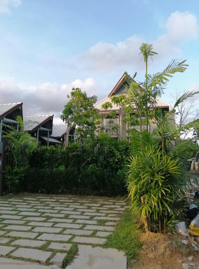 Jr Place Resort Klong Muang Beach
