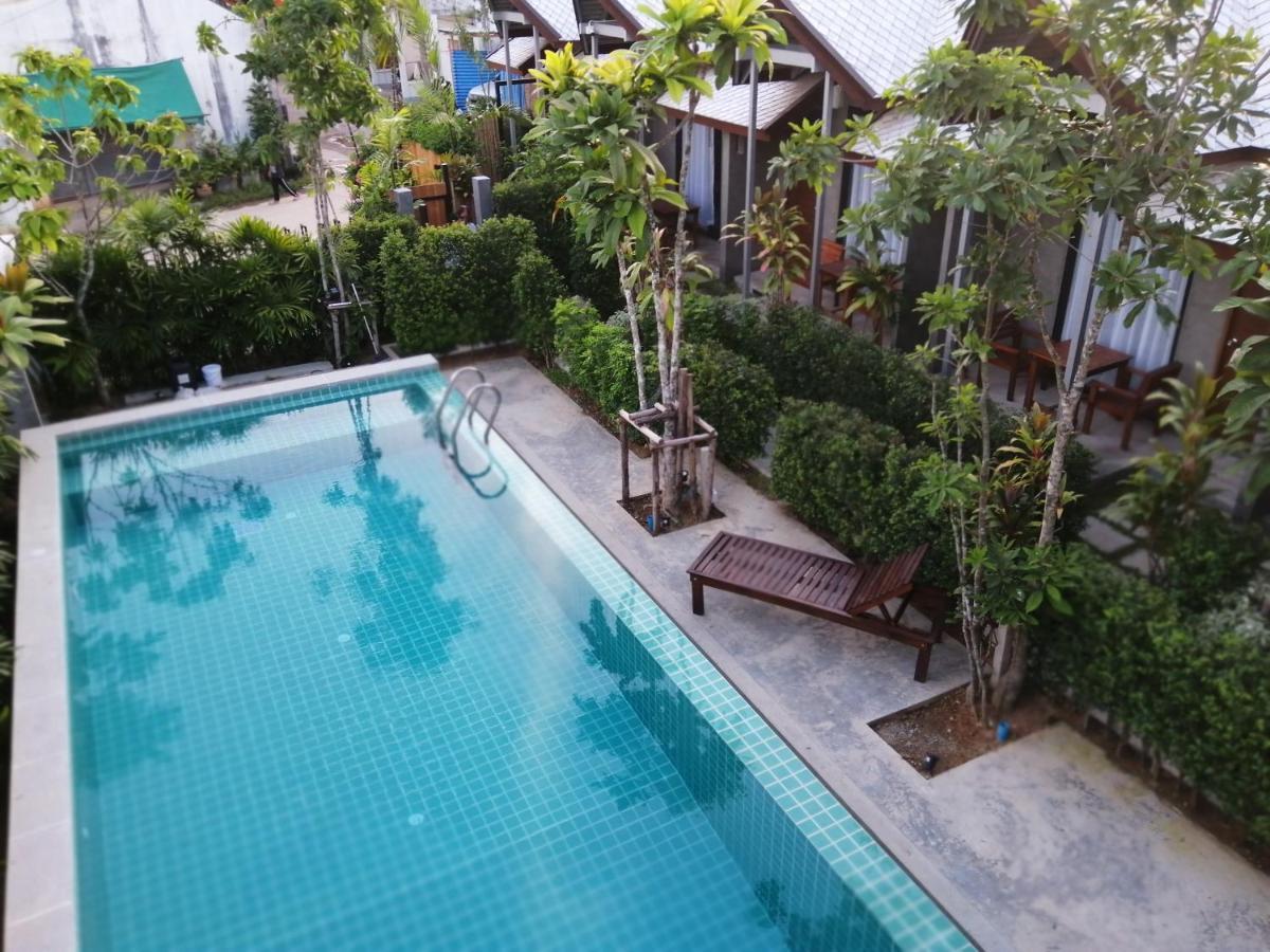 Jr Place Resort Klong Muang Beach