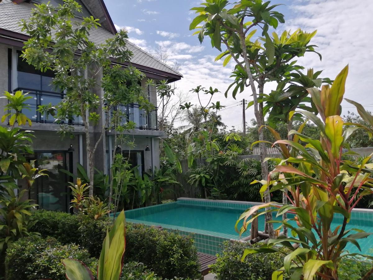 Jr Place Resort Klong Muang Beach