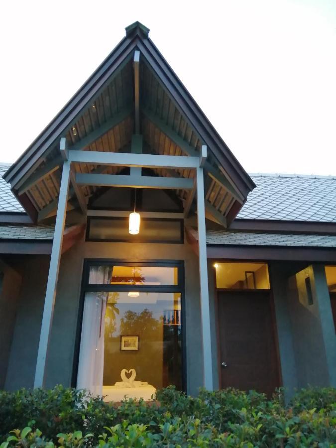 Resort Jr Place *