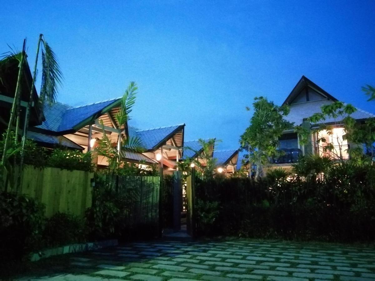 Jr Place Resort *