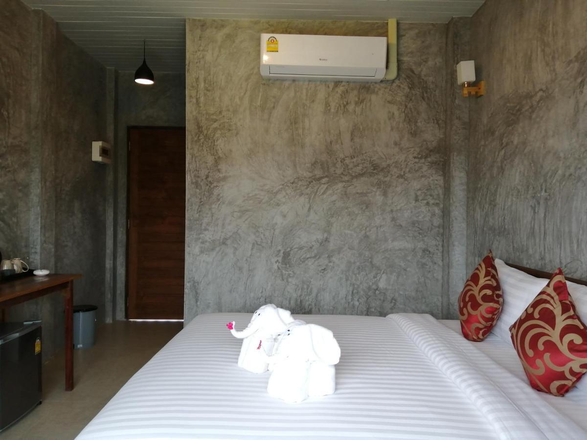Jr Place Klong Muang Beach