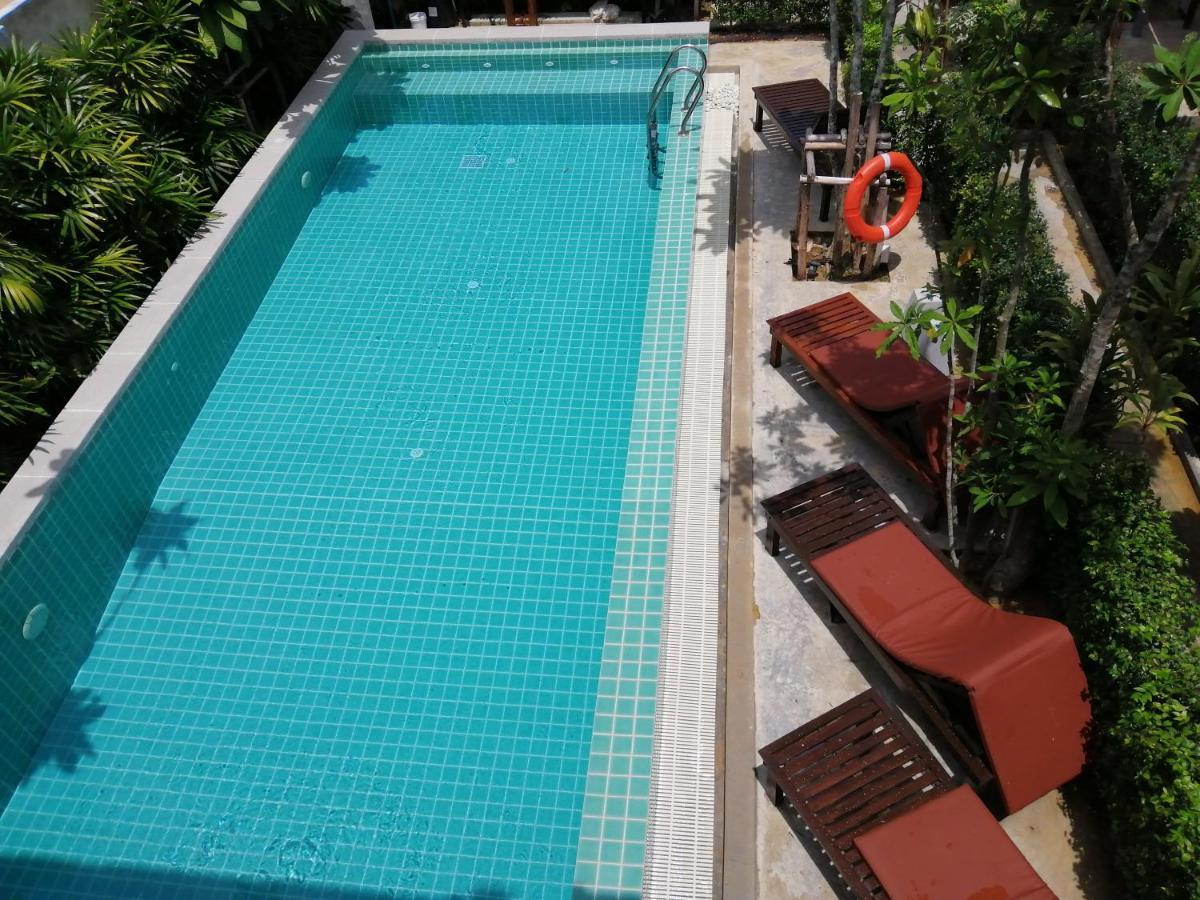 Resort Jr Place Klong Muang Beach