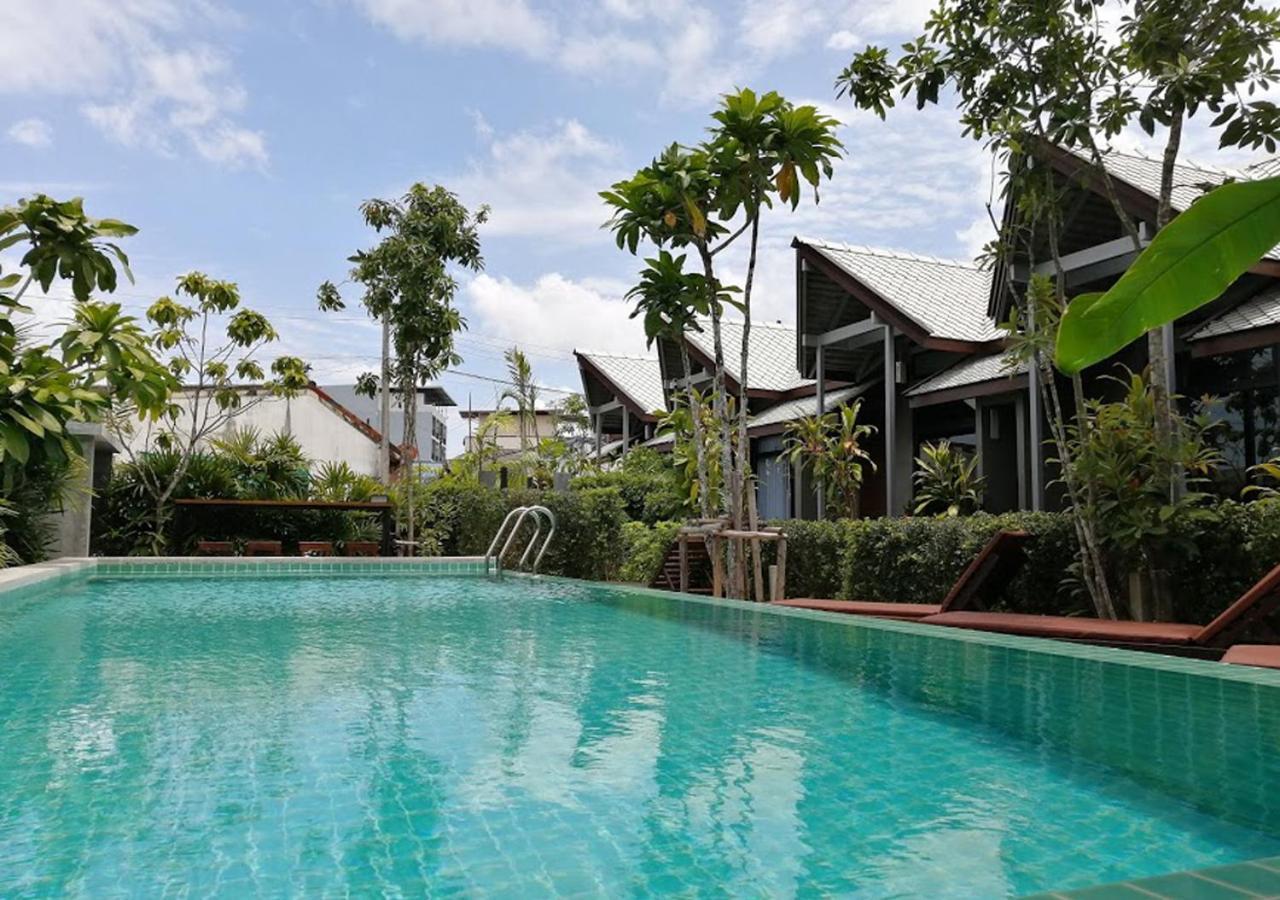 Resort Jr Place Klong Muang Beach