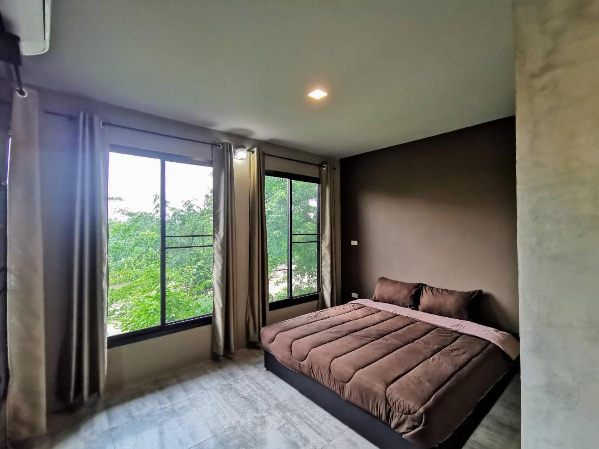 Bed & Breakfast Baan Naratawan 3*