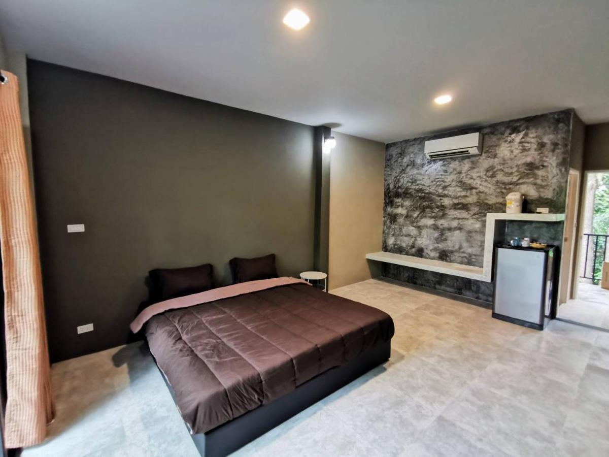 Bed & Breakfast Baan Naratawan
