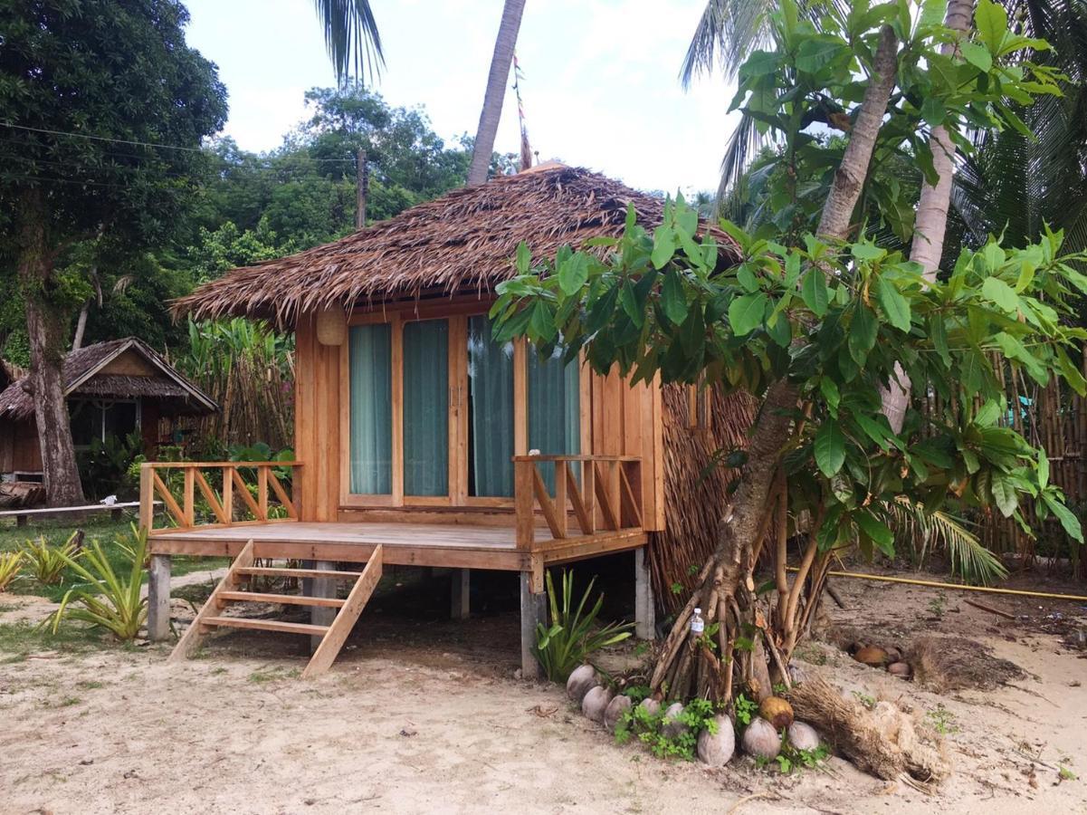 The Tropical Lodge