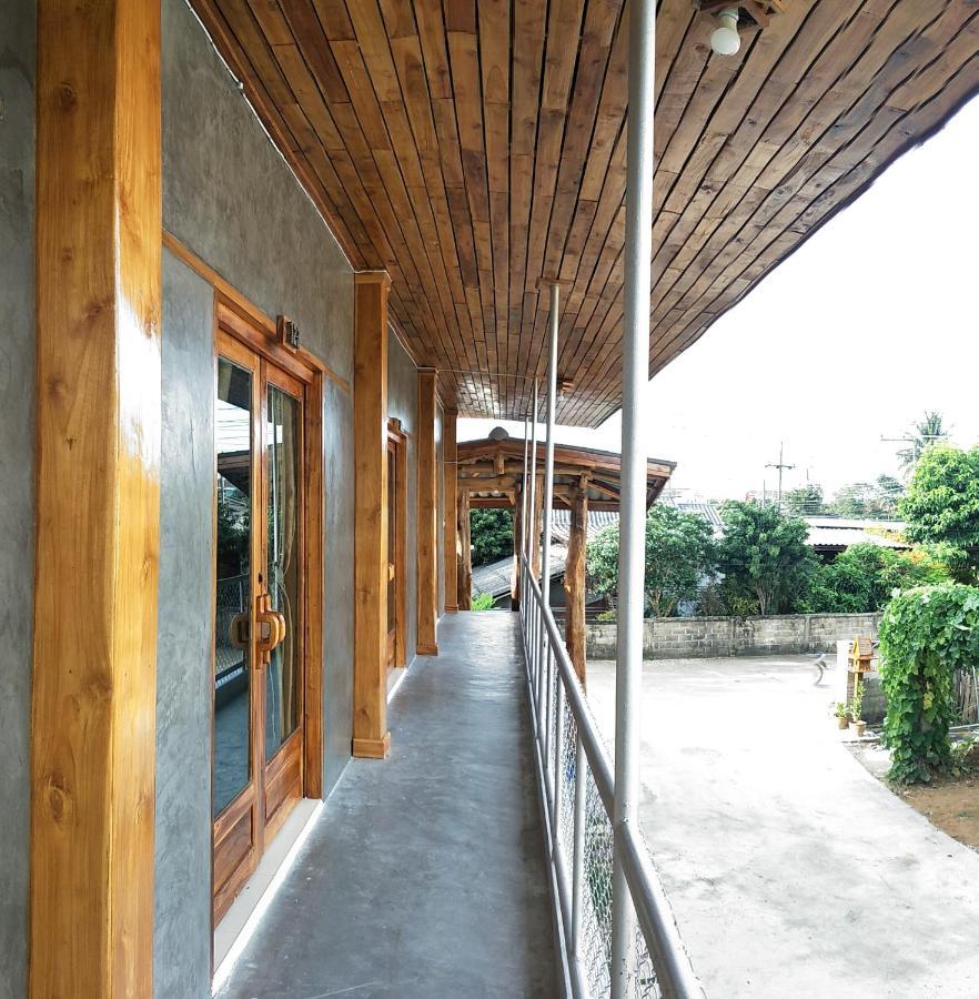 Teak * Thoeng
