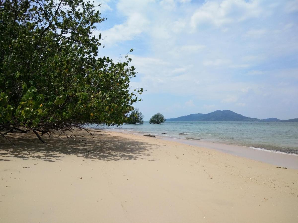 Jansom 2 Koh Phayam