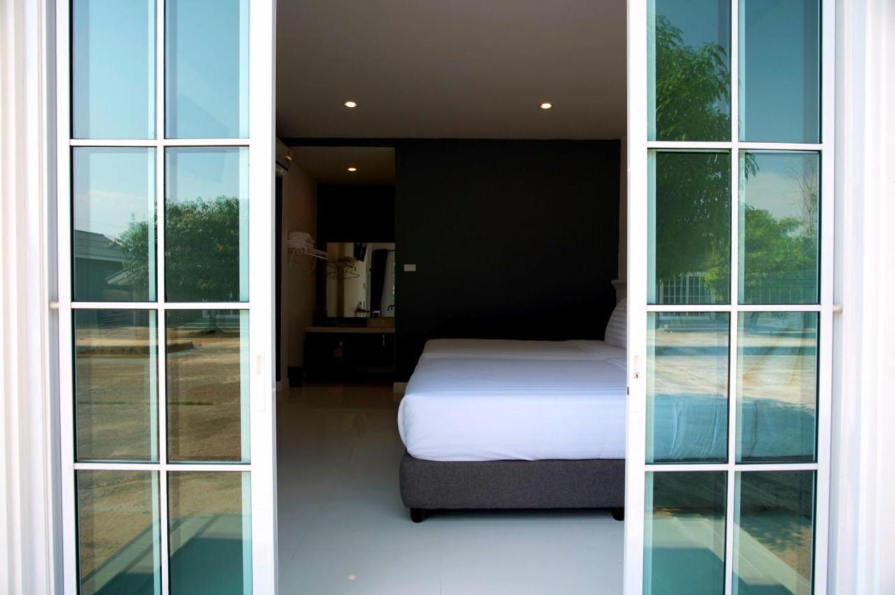 Bhive Resort Nakhon Phanom