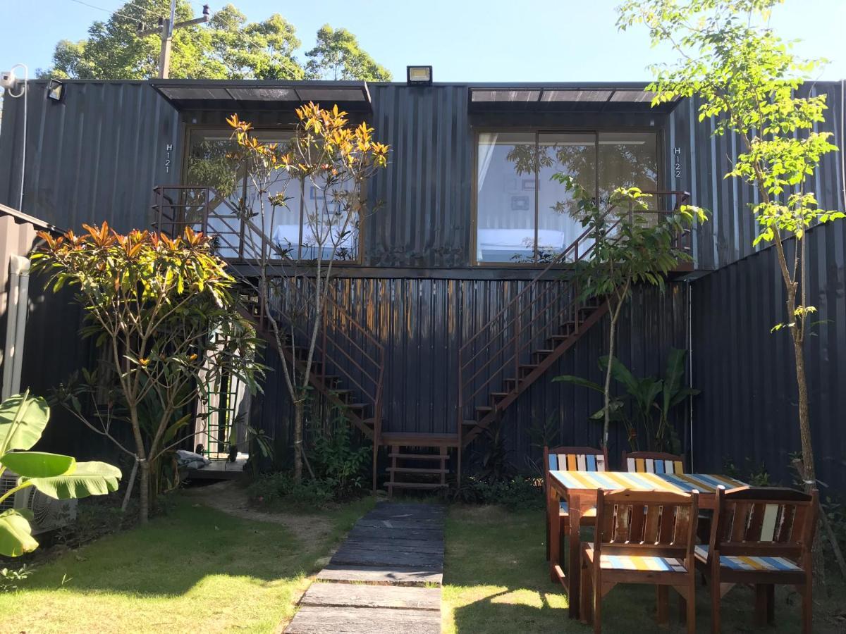 Resort Hiddenbox Nakhon Nayok