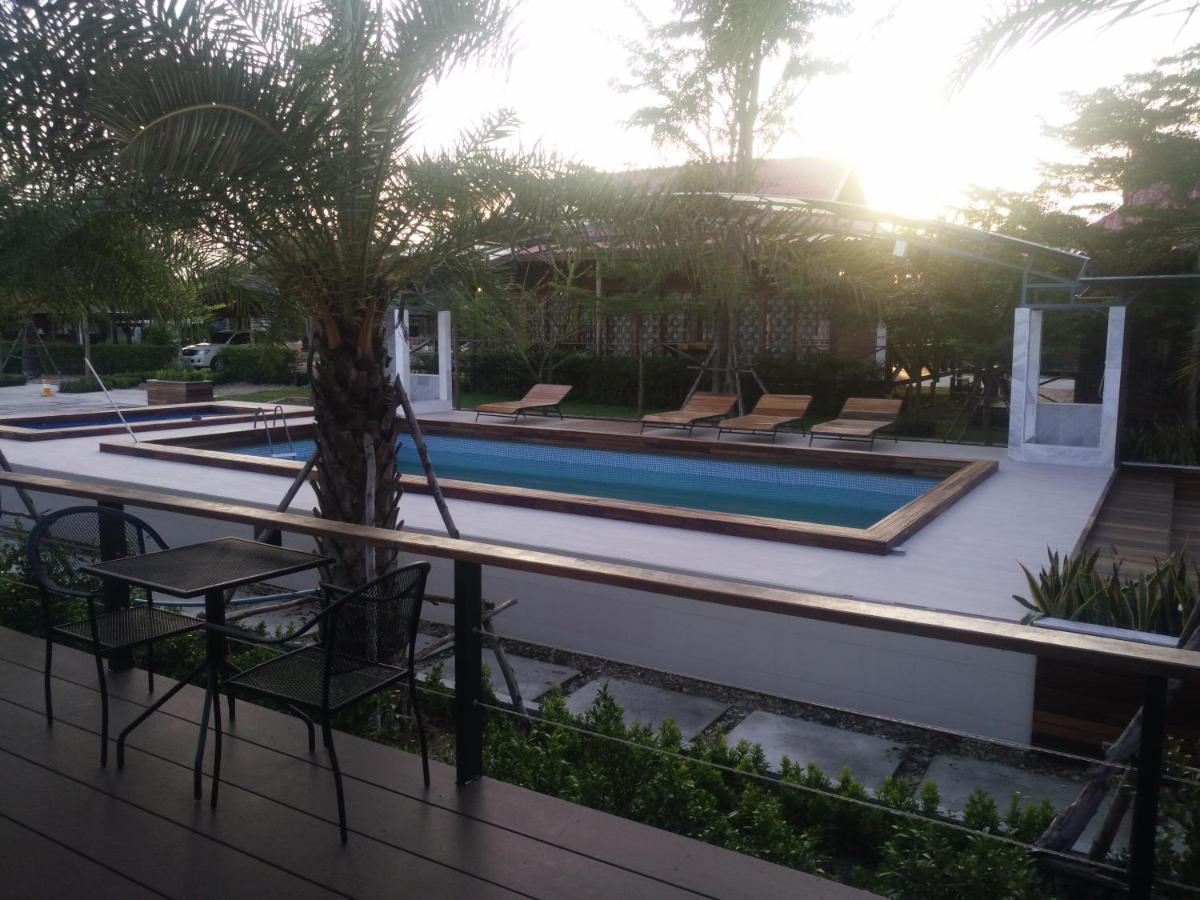 Ingaun Kanchanaburi Resort *