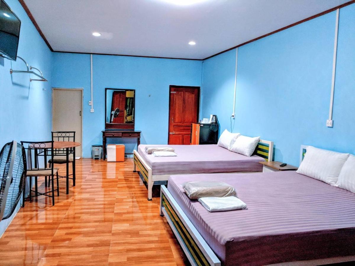Baron Resort *