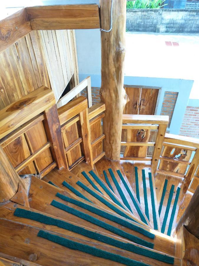 Teak Resort *
