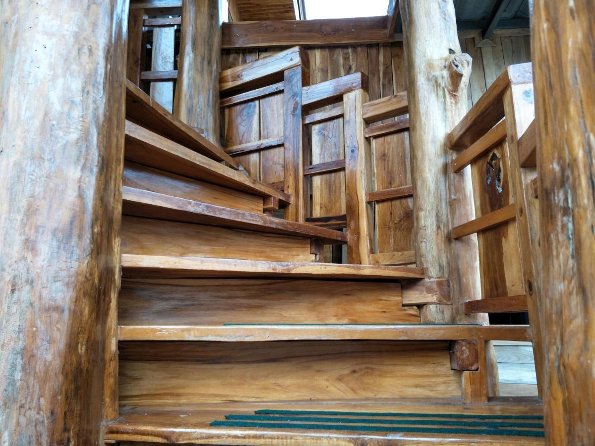 Teak Thoeng