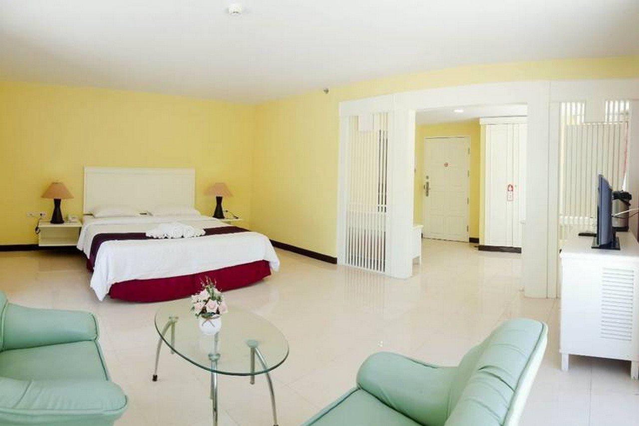 Eastiny Hotel 4*