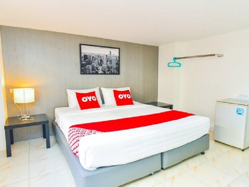 Oyo 394 Nana Cha Am Hotel