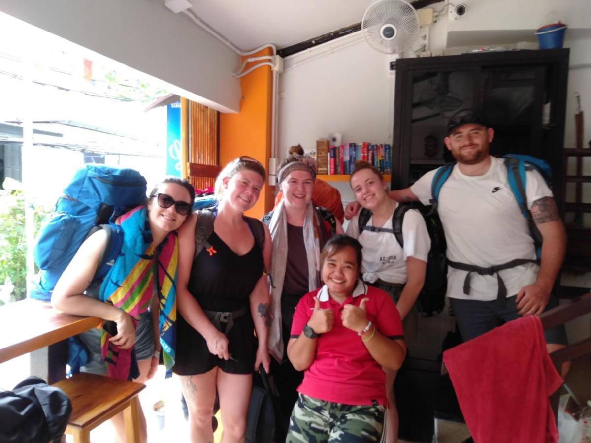 Voyagers * Phi Phi Don