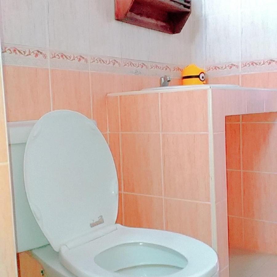 Guest house บ้านพักสัตหีบ Jk Marine House