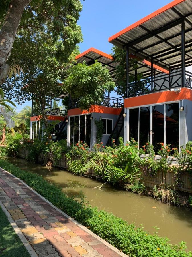 Resort Meephawa Amphawa
