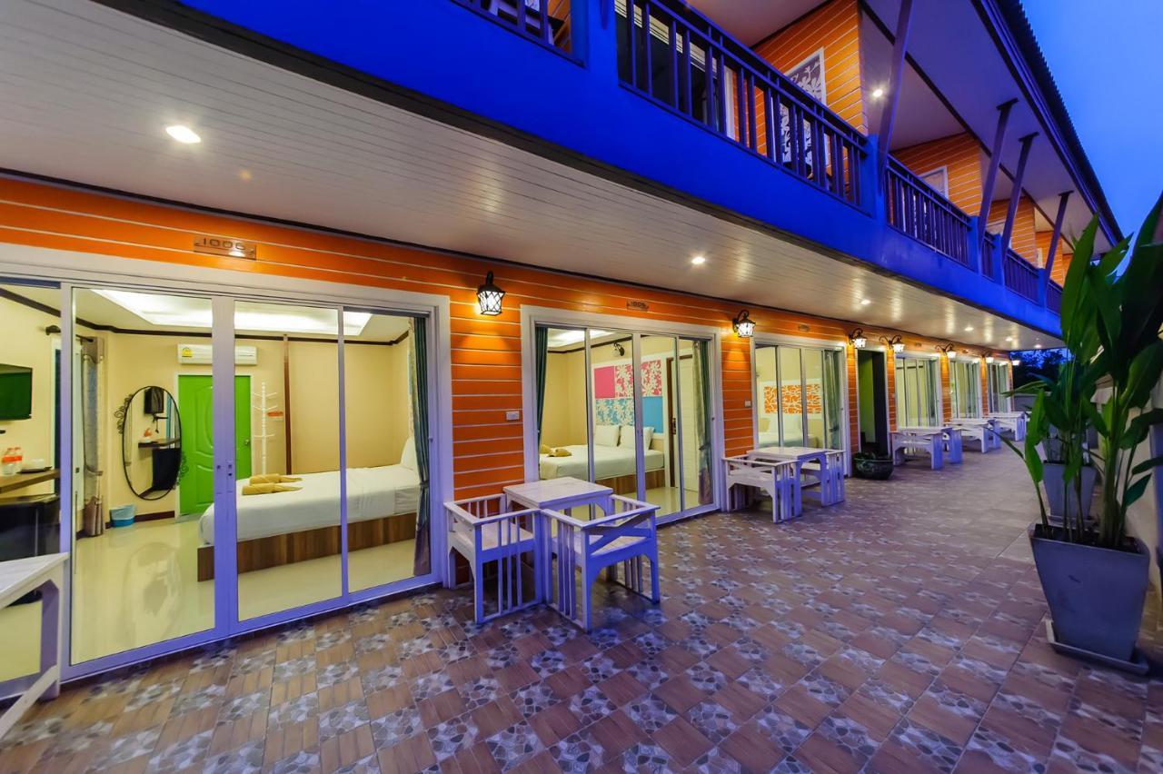 The Harbor Front Resort *
