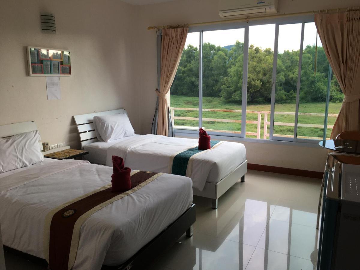 Siriburi Apartamento Khanom