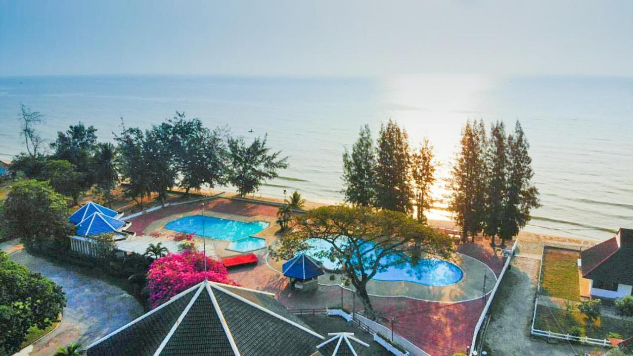 Hotel Eurasia Lagoon 3*