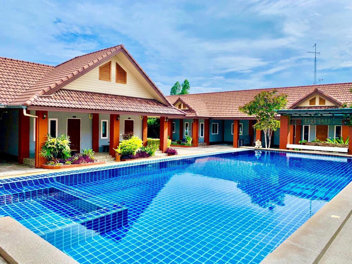 Benwadee Pattaya Ban Pong (Chon Buri)