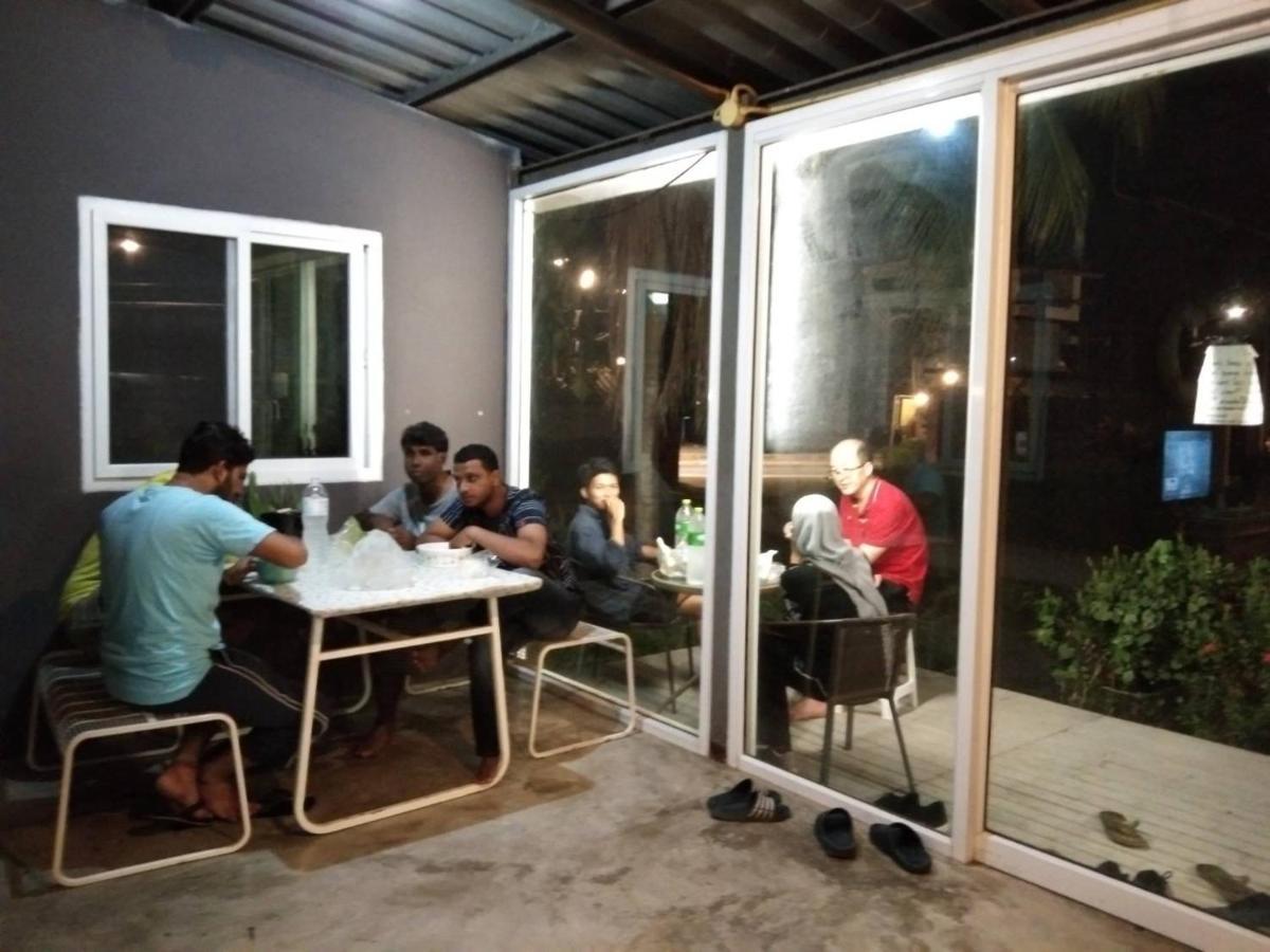 Hostel Monkey Samui