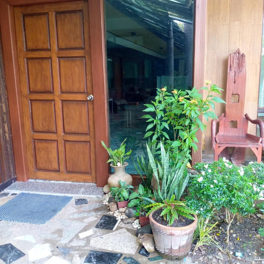 Suanhom San Sai