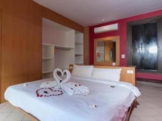 Jean Pool Hotel