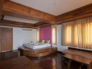Jean Pool Hotel