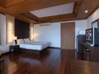 Hotel Jean Pool Choeng Mon