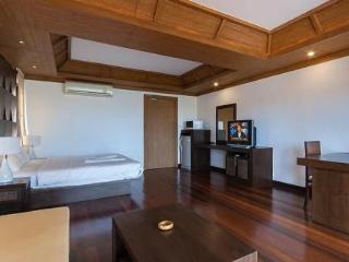 Jean Pool Hotel Choeng Mon