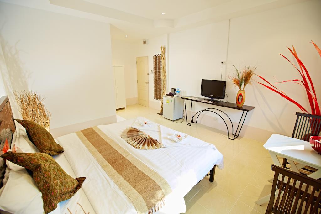 Nirvana Couture Hotel 3*