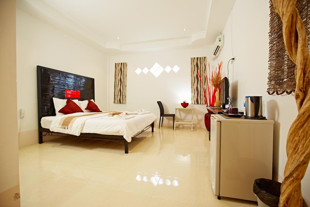 Nirvana Couture Jomtien Beach