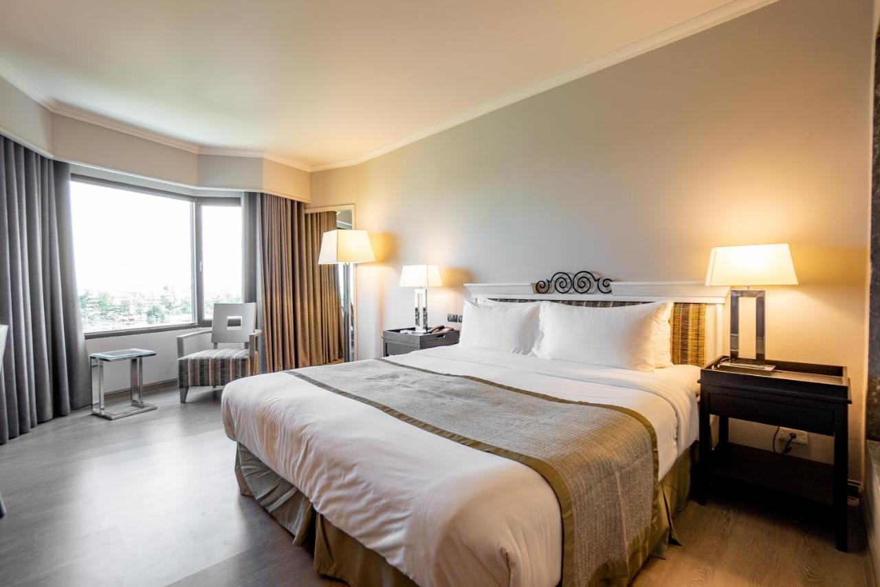 Hotel The Grand Riverside
