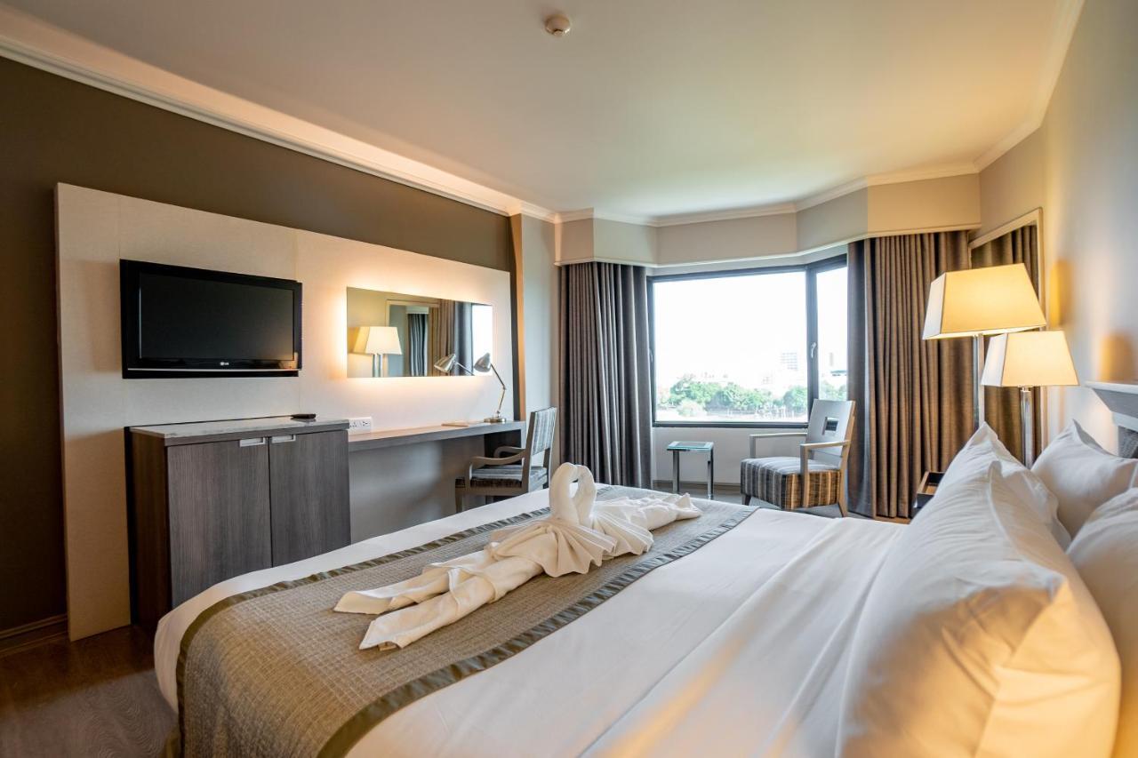 The Grand Riverside 3* Phitsanulok