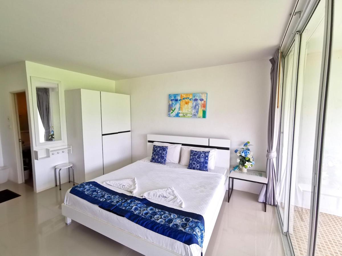Phet Plaza And Resort