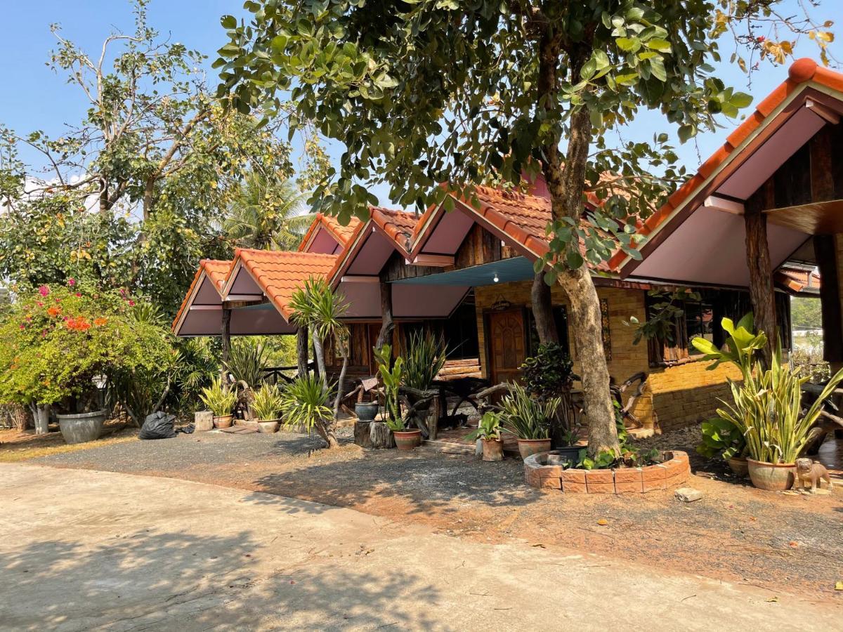 Resort Busby 3*