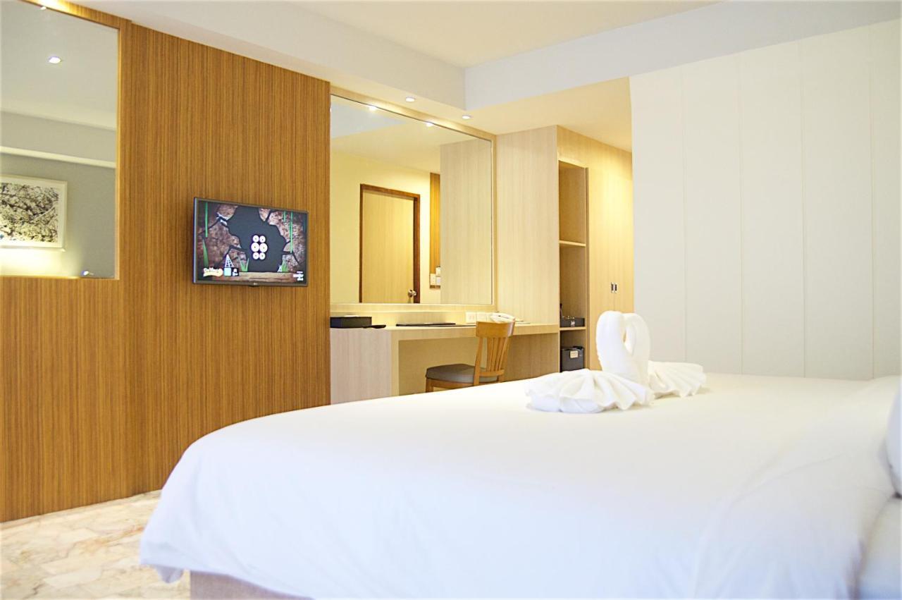 Jolly & Thapra Hotel