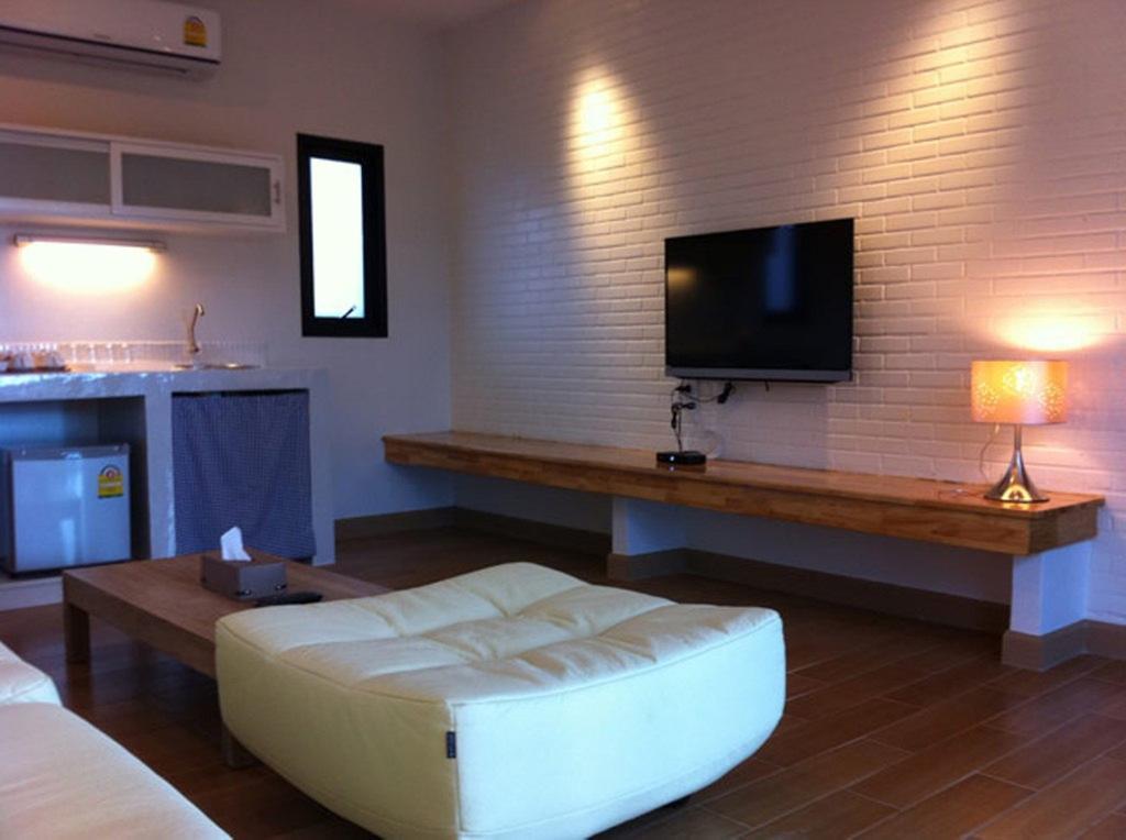 Gris Villa Pran Buri