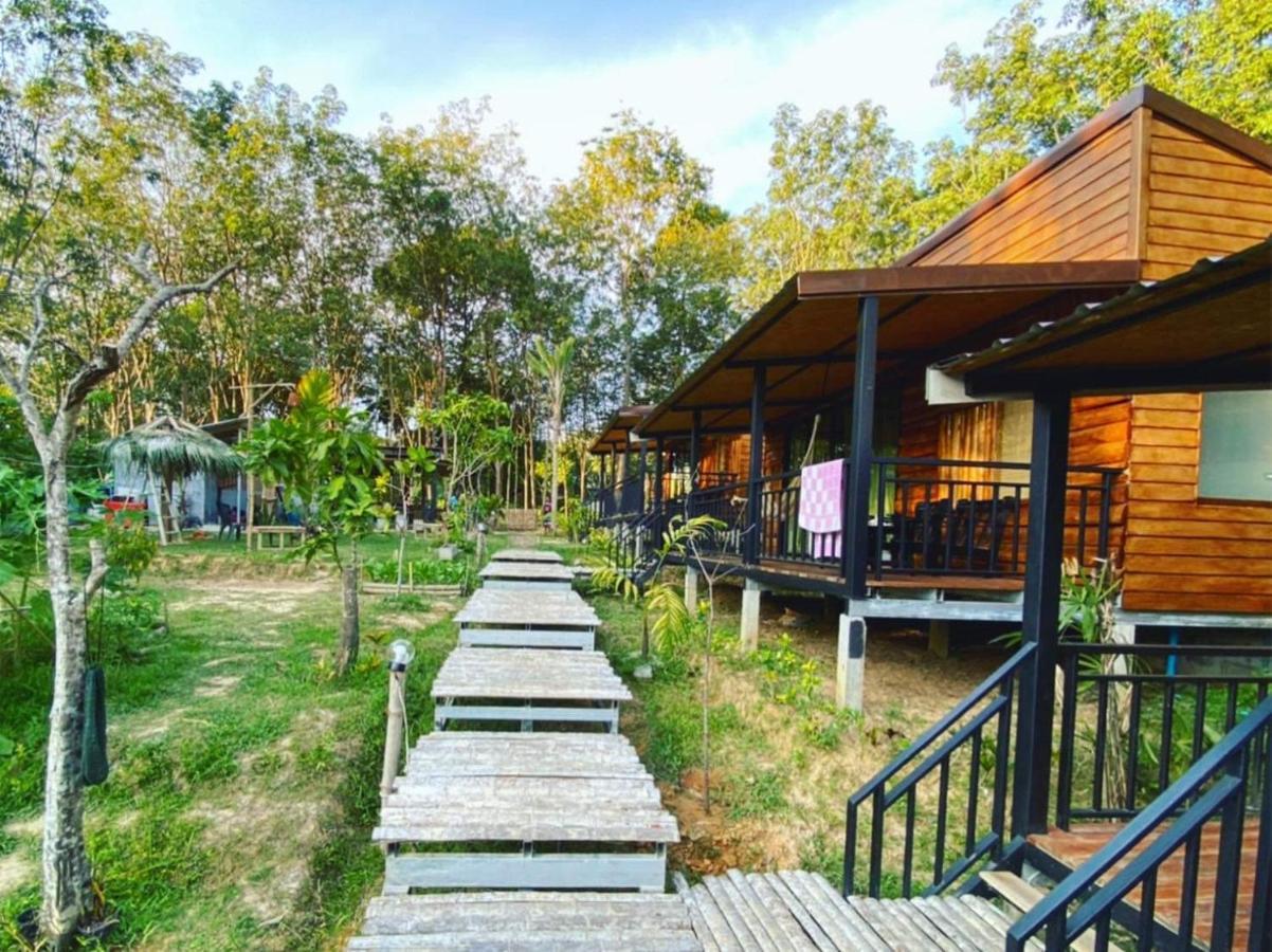 Kohmook Nurse House Resort Ko Mook