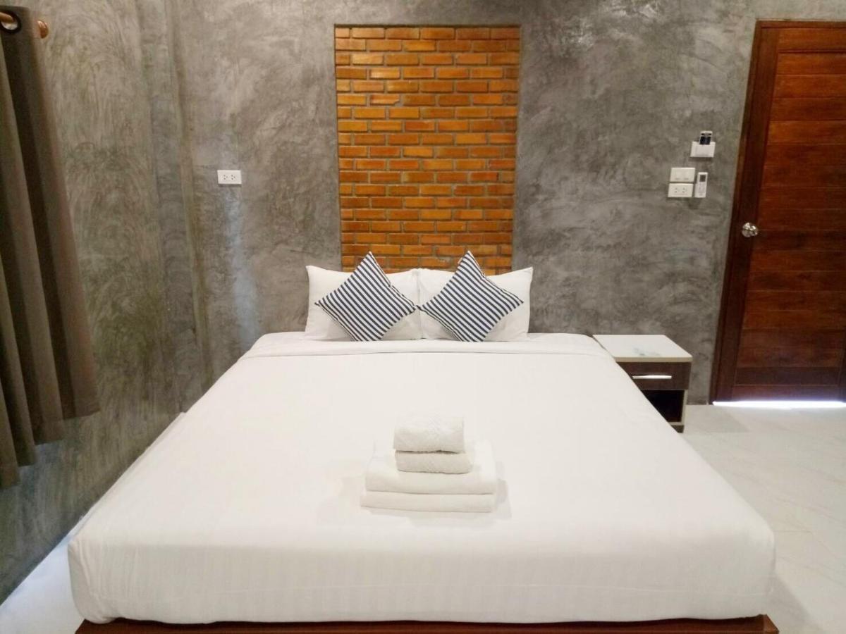 Resort B-tel Chomthong Chiang Mai 2*