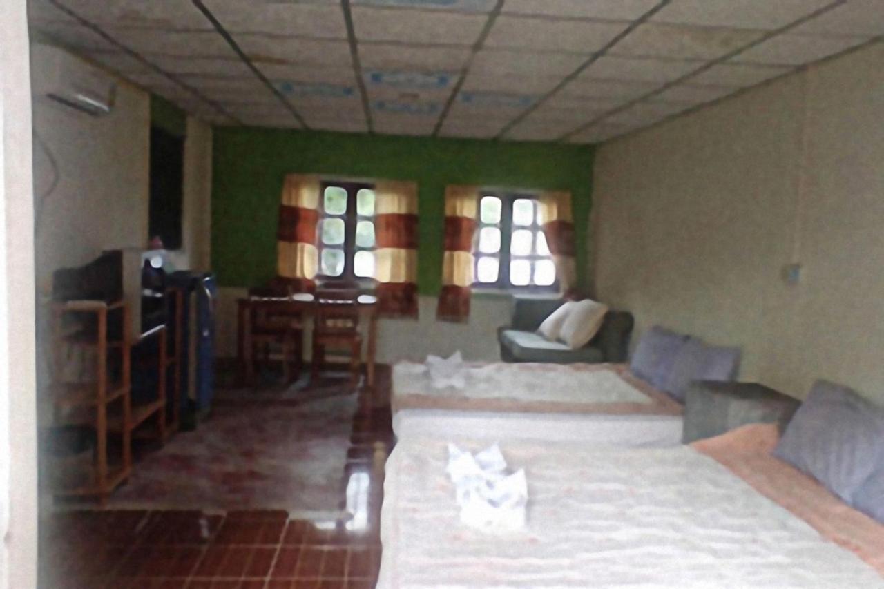 Resort Ban Tonnam Suan Phueng